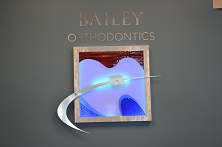 baileys-orthodonist-sign